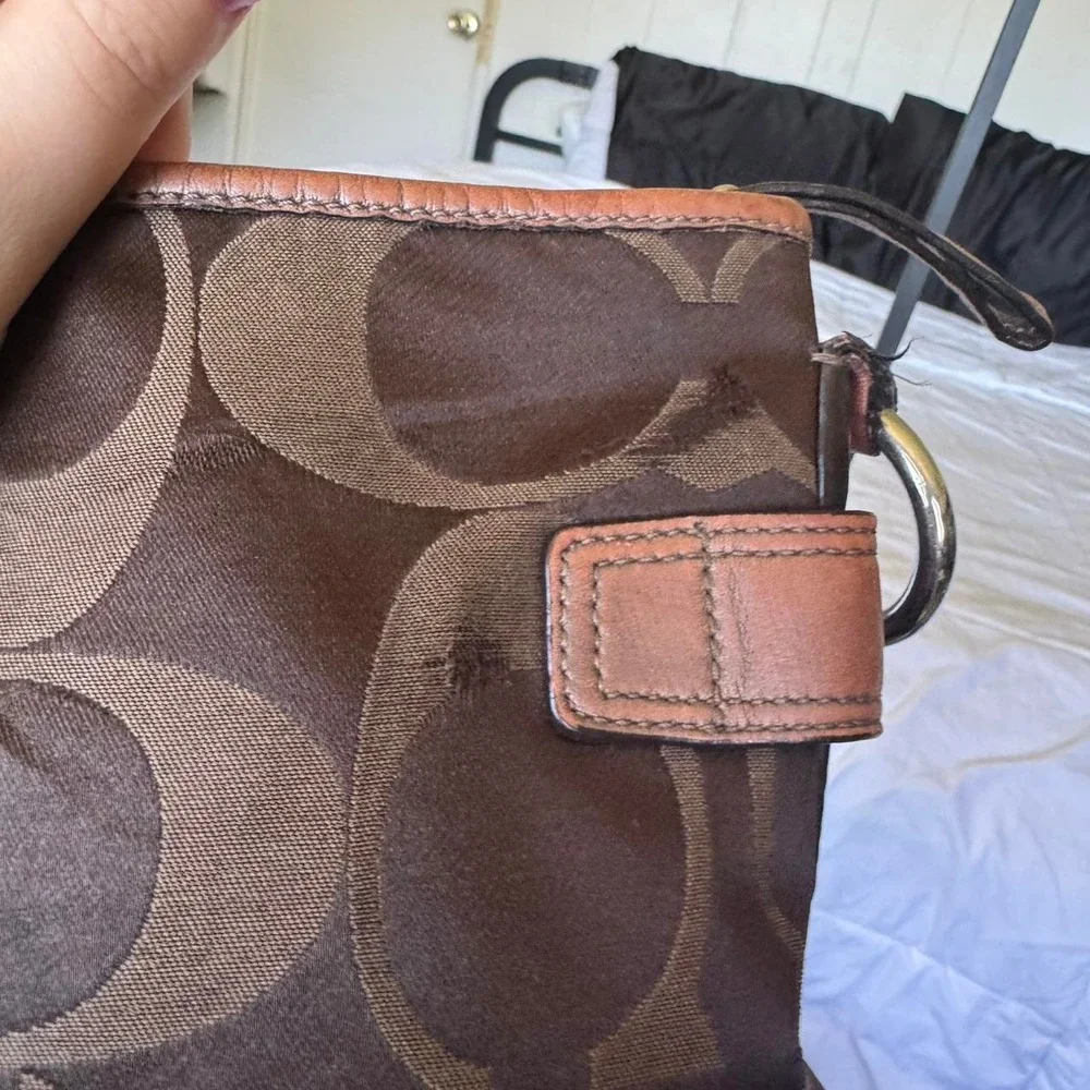 Y2K vintage Coach brown‎ signature chain crossbody bag soho hobo